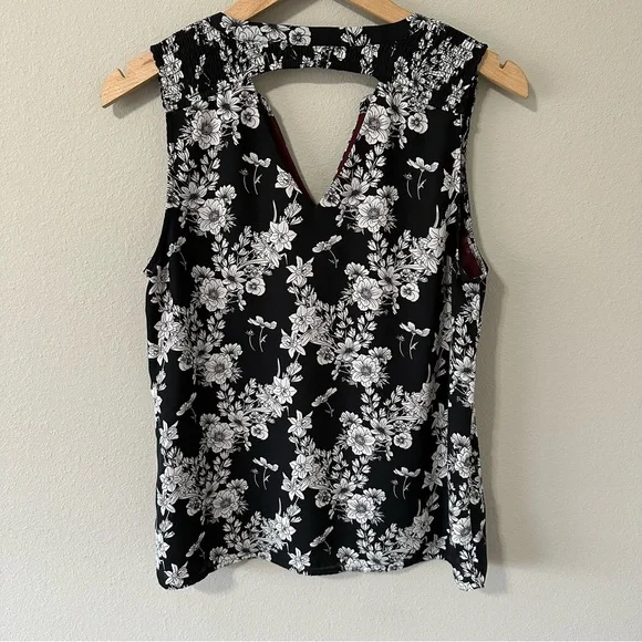 41 Hawthorn Black & White Floral Tank Top Size Medium EUC Stitch Fix - Picture 11 of 14